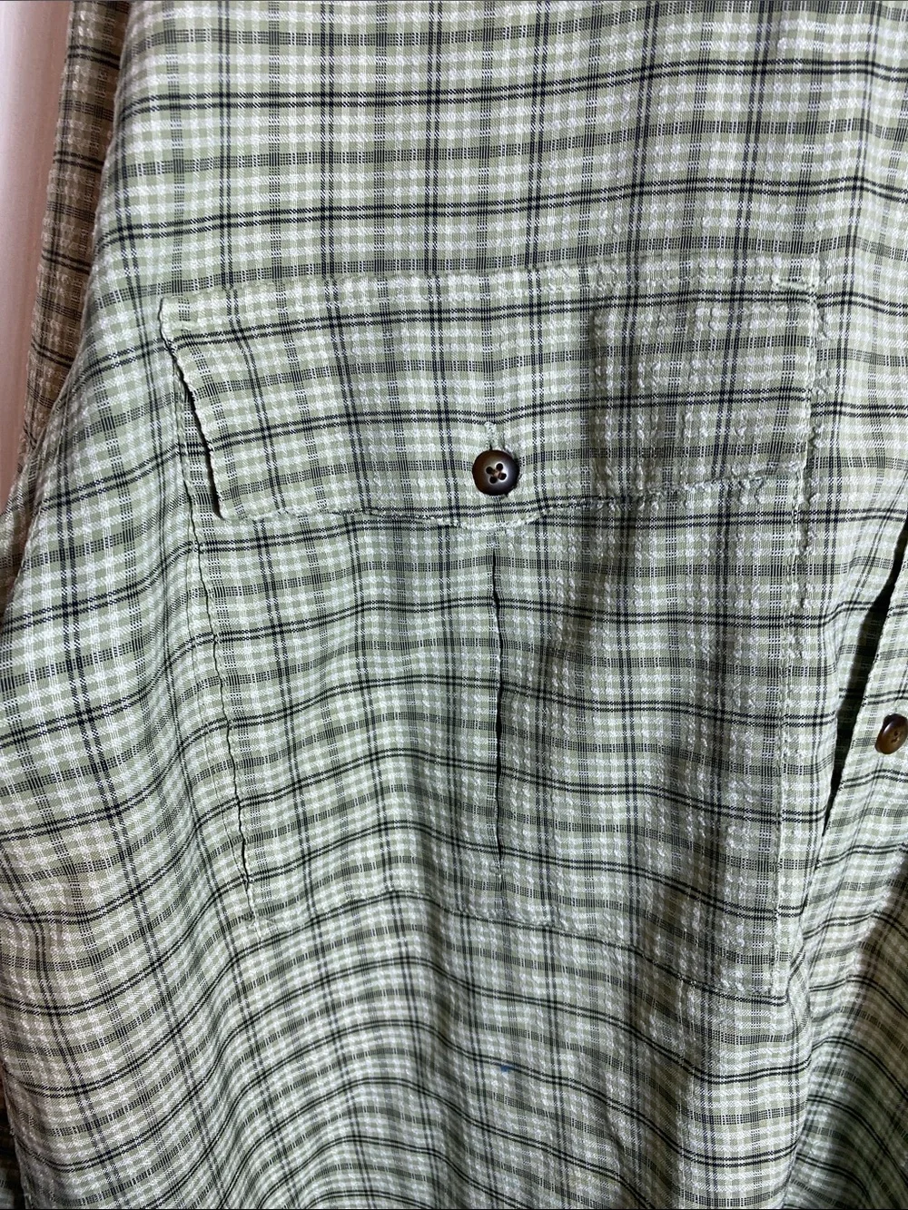 The North Face Olive Green Plaid Men’s Shirt with White Accents Size M